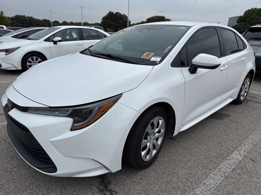 Used 2023 Toyota Corolla LE w/8-in Toyota Audio Multimedia Sedan