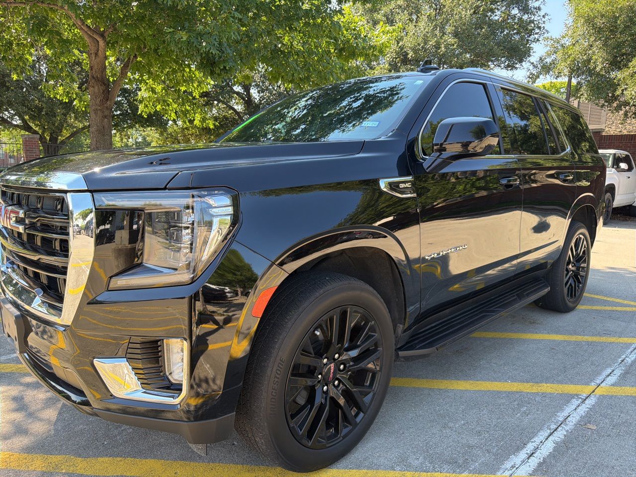 2023 GMC Yukon 2WD SLE's photo