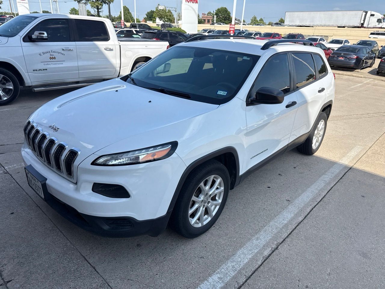 2016 Jeep Cherokee Sport's photo