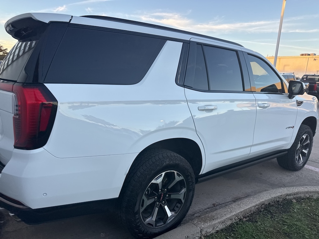 Used 2025 GMC Yukon AT4 Ultimate w/Advanced Technology Package/Navigat SUV