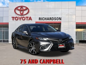 2024 Toyota Camry SE w/18-in Machined Alloy Wheels Sedan