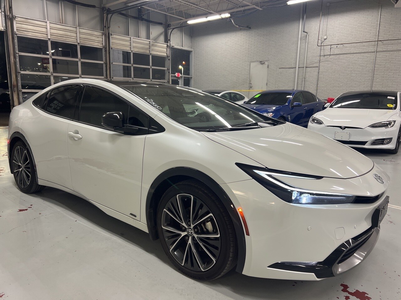 2024 Toyota Prius XLE Limited Premium photo 3