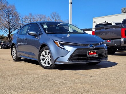 2025 Toyota Corolla Hybrid LE Sedan