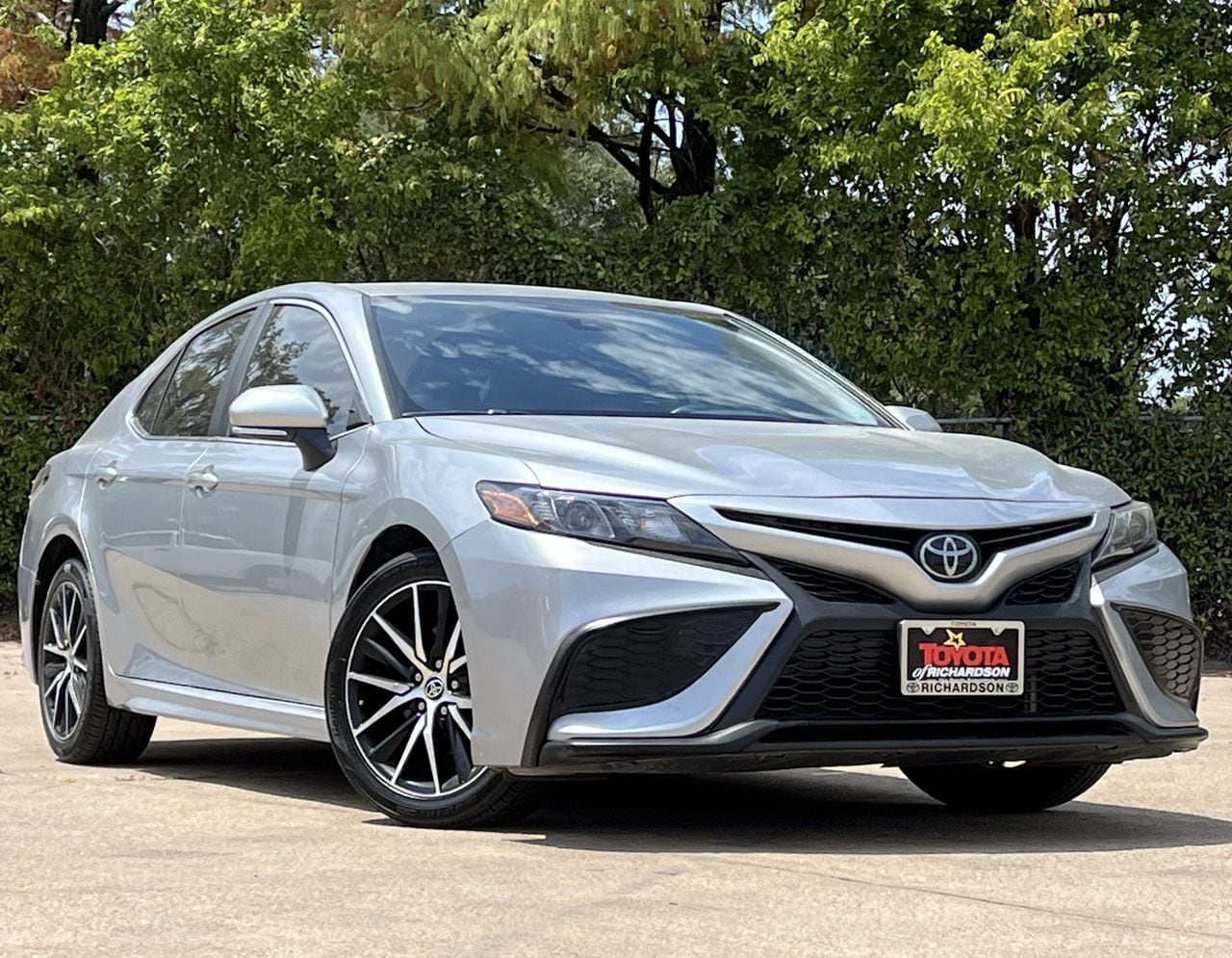 Celestial Silver 2024 Toyota Camry Sedan Front-Wheel Drive 8-Speed Automatic
