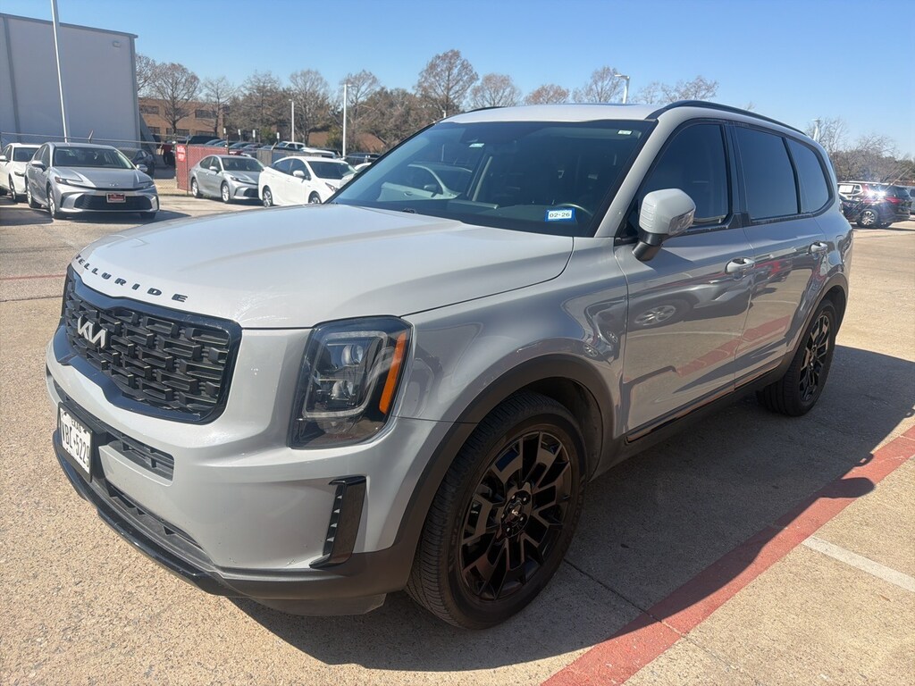 Used 2022 Kia Telluride EX Premium w/Nightfall Edition/NAV/Sunroof/Leather SUV