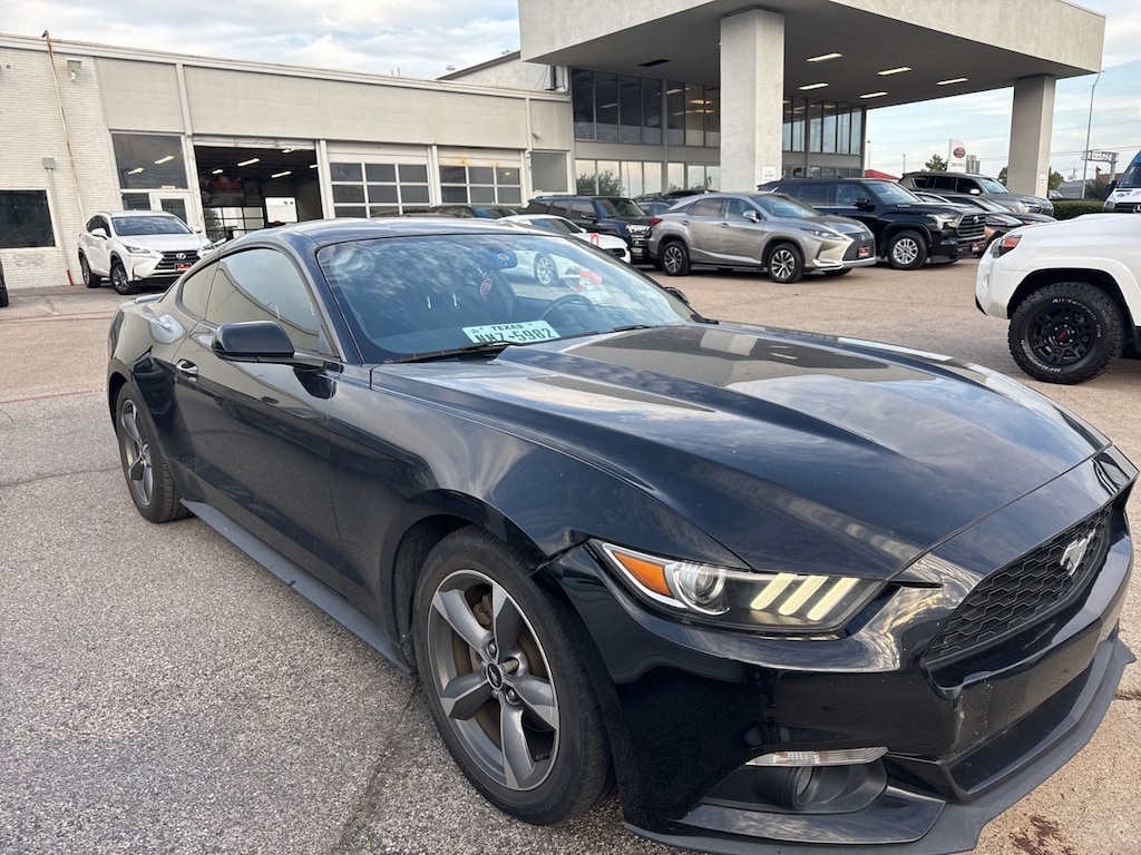 Used 2017 Ford Mustang Ecoboost w/18-in Magnetic Painted-Alloy Coupe