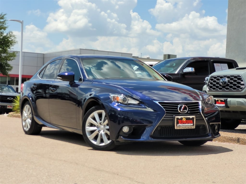 Used 2014 Lexus IS 250 250 w/Leather/Sunroof/Alloy Wheels Sedan