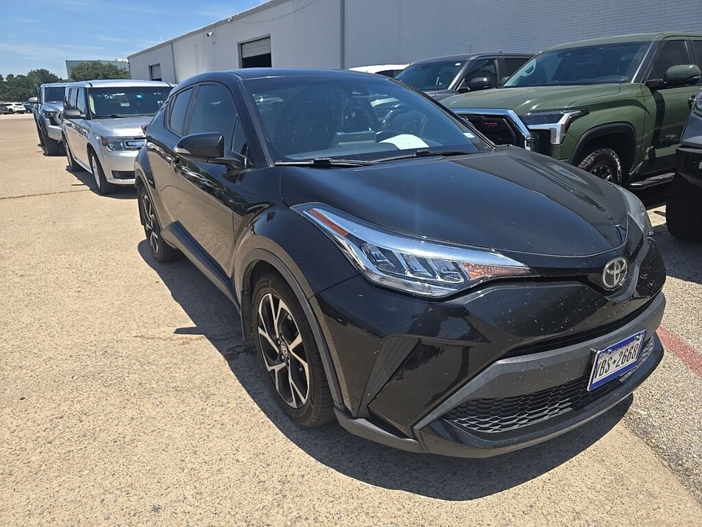 Used 2021 Toyota C-HR XLE w/18-Inch Sport Alloy Wheels SUV