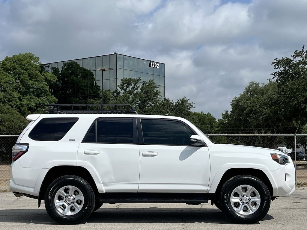 Used 2020 Toyota 4Runner SR5 Premium w/Navigation/Leather/Accessories/17-in SUV