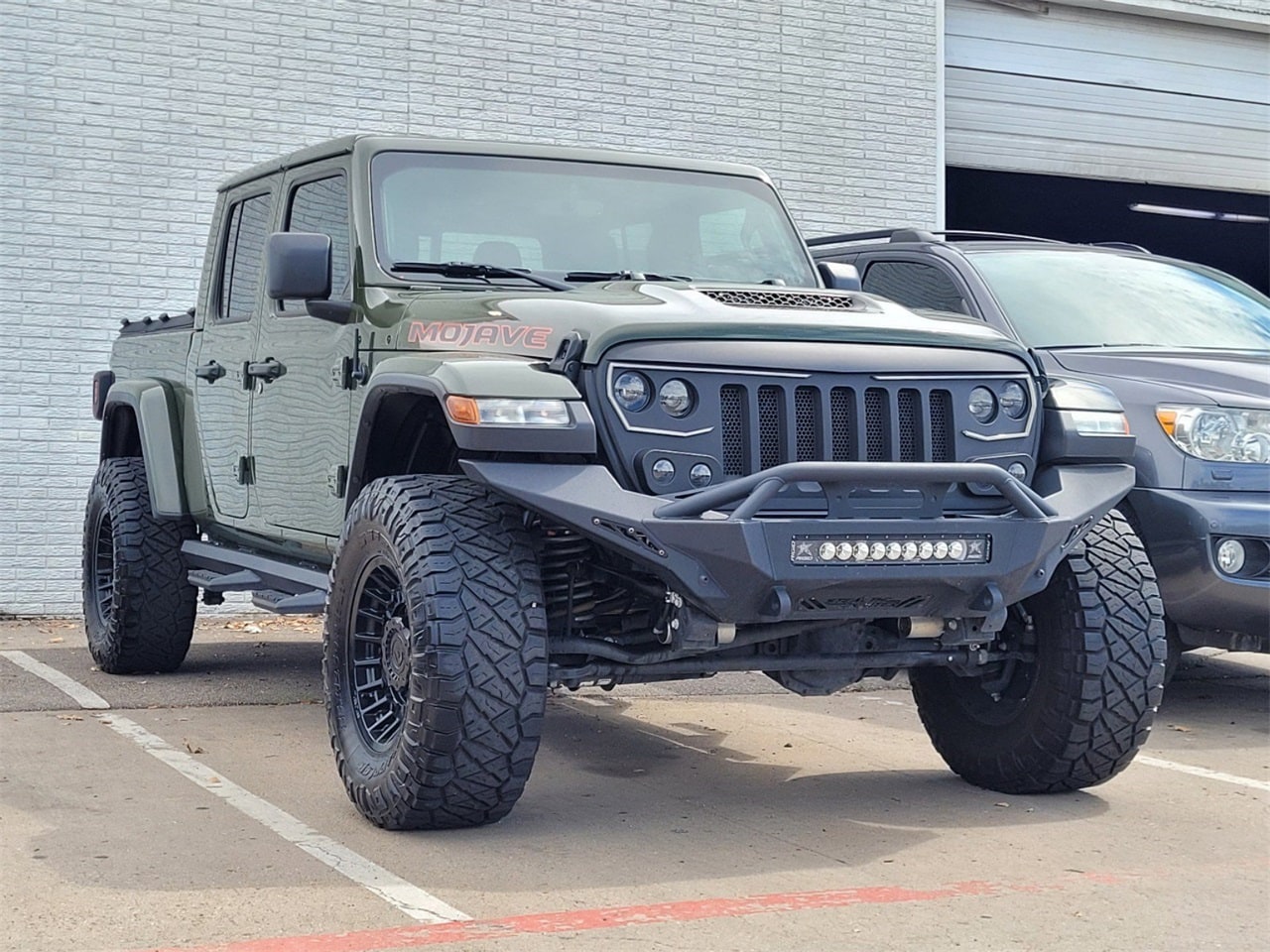 Used 2021 Jeep Gladiator Mojave with VIN 1C6JJTEG4ML609547 for sale in Richardson, TX