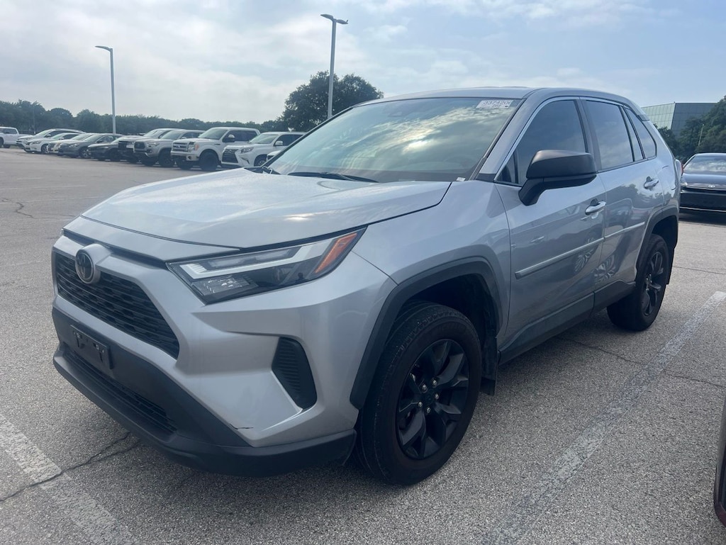 Used 2024 Toyota RAV4 LE w/Blackout Emblem/Black Alloy Wheels SUV