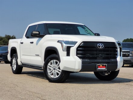 2024 Toyota Tundra SR5 w/Apple Carplay/Android Auto Truck CrewMax