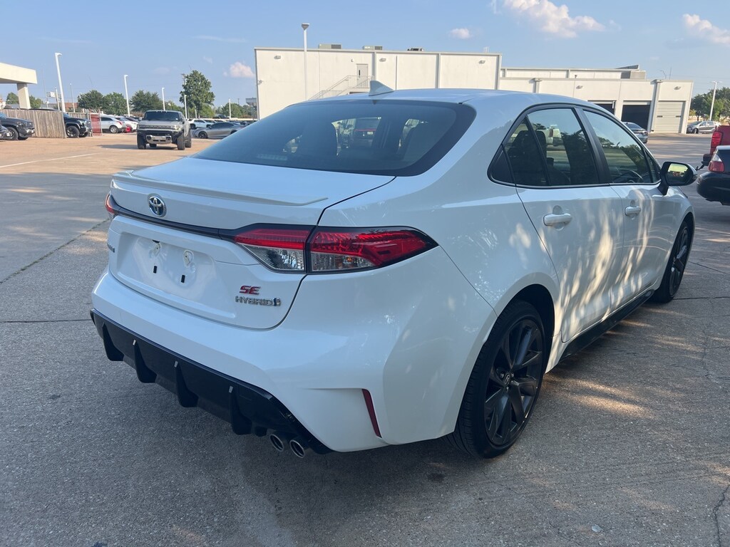 Used 2024 Toyota Corolla Hybrid SE w/Push-Button Start/18-in Alloy Sedan