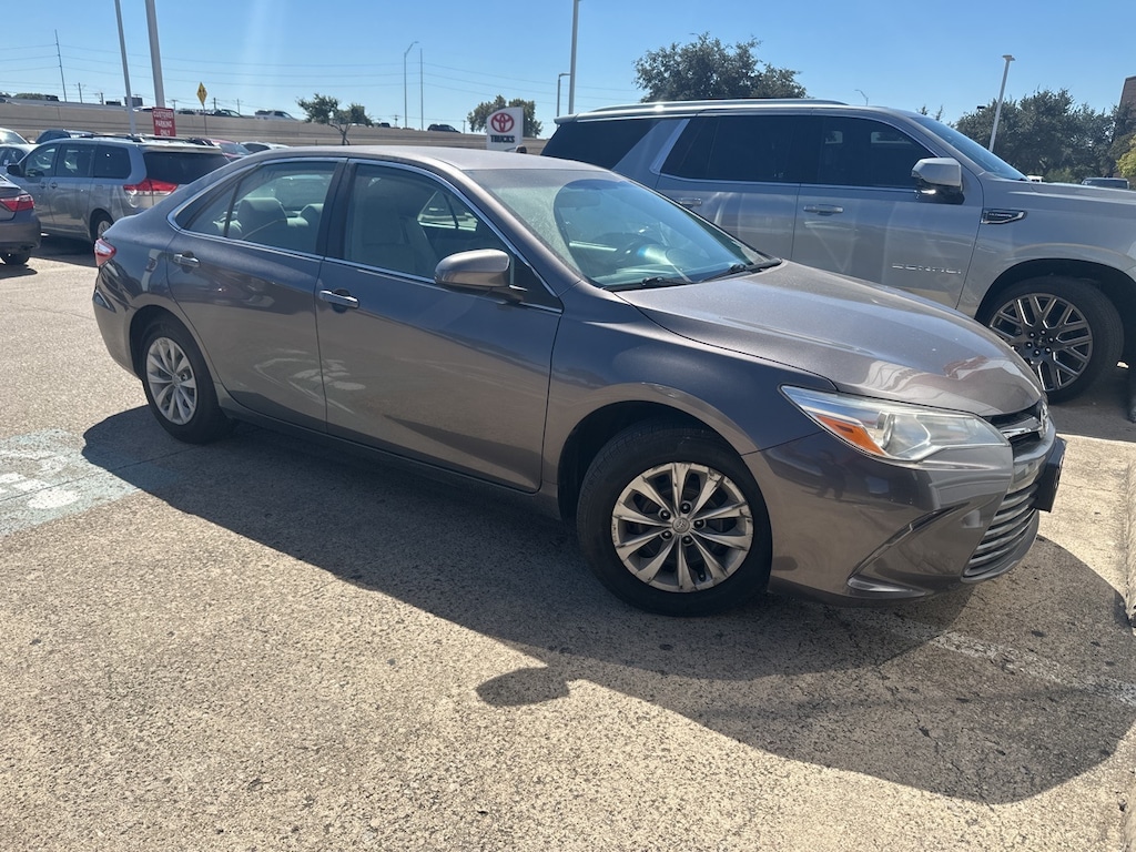 Used 2017 Toyota Camry LE w/Exterior Parking Camera Rear Sedan