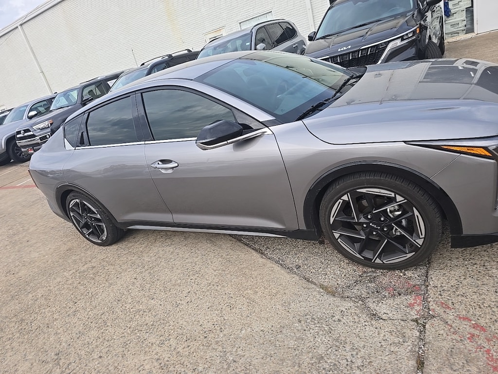 Used 2025 Kia K4 GT-Line w/Navigation/12.3-in Touchscreen Audio Dis Sedan