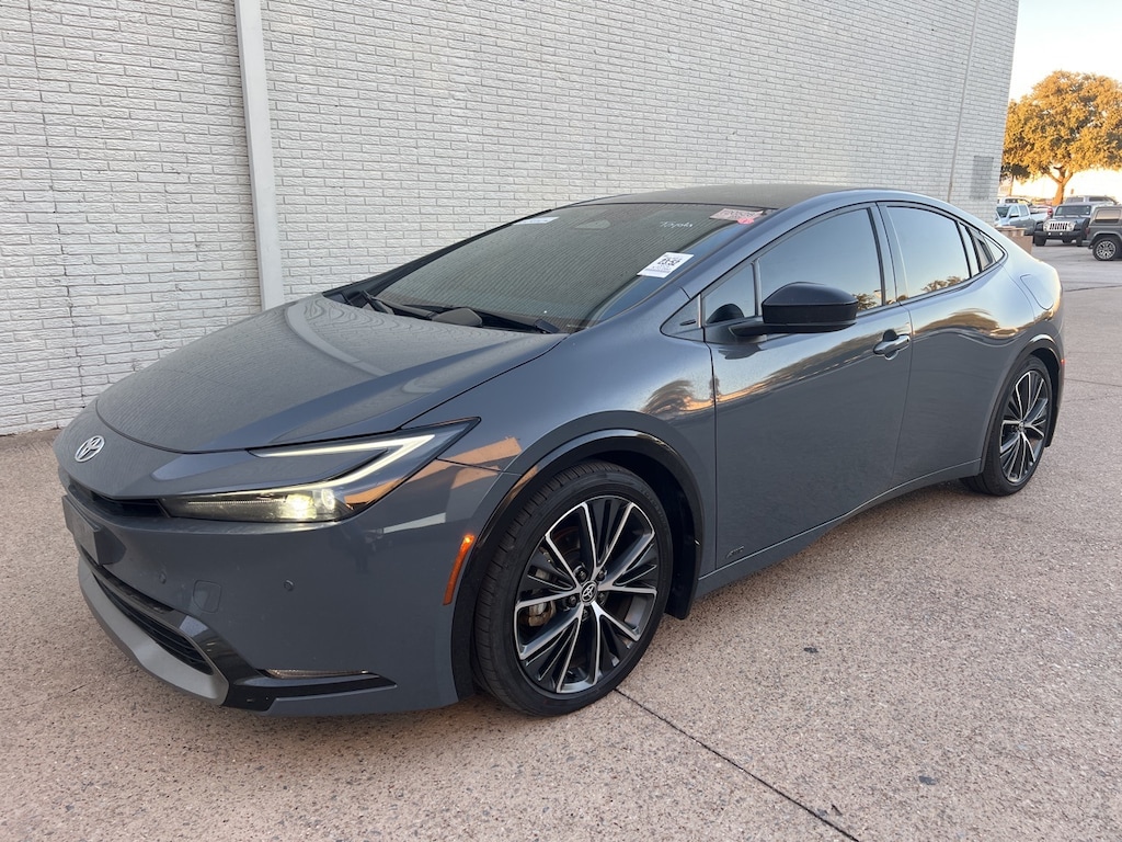 Used 2024 Toyota Prius XLE w/Panoramic Fixed Glass Roof Hatchback