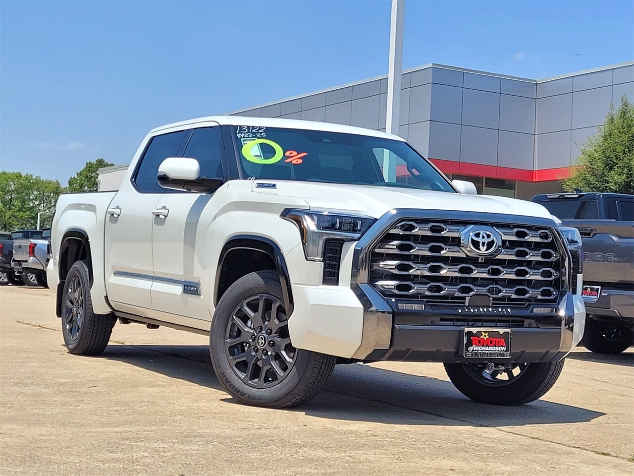 2025 Toyota Tundra Platinum CrewMax photo 2