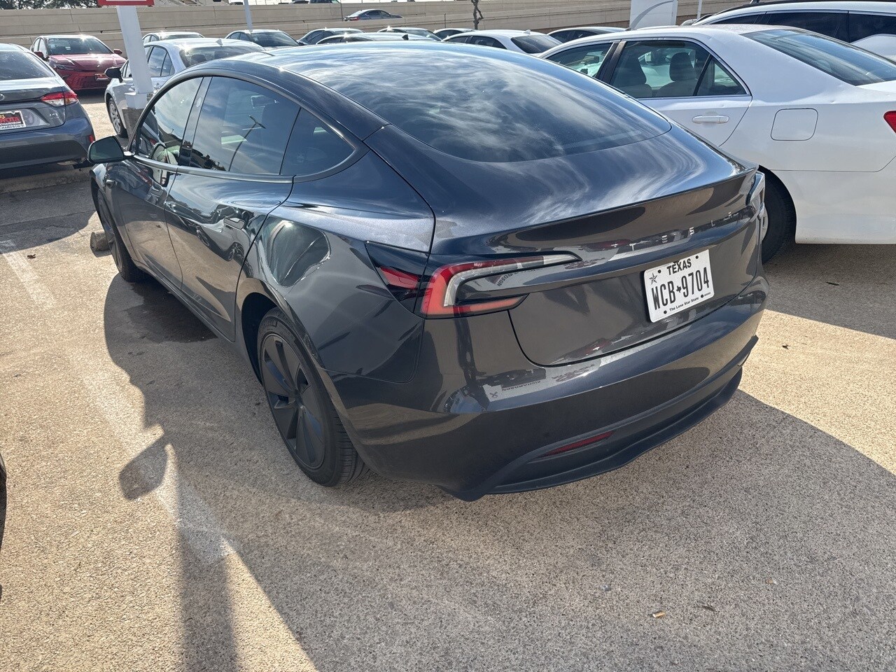 2025 Tesla Model 3 Long Range photo 4