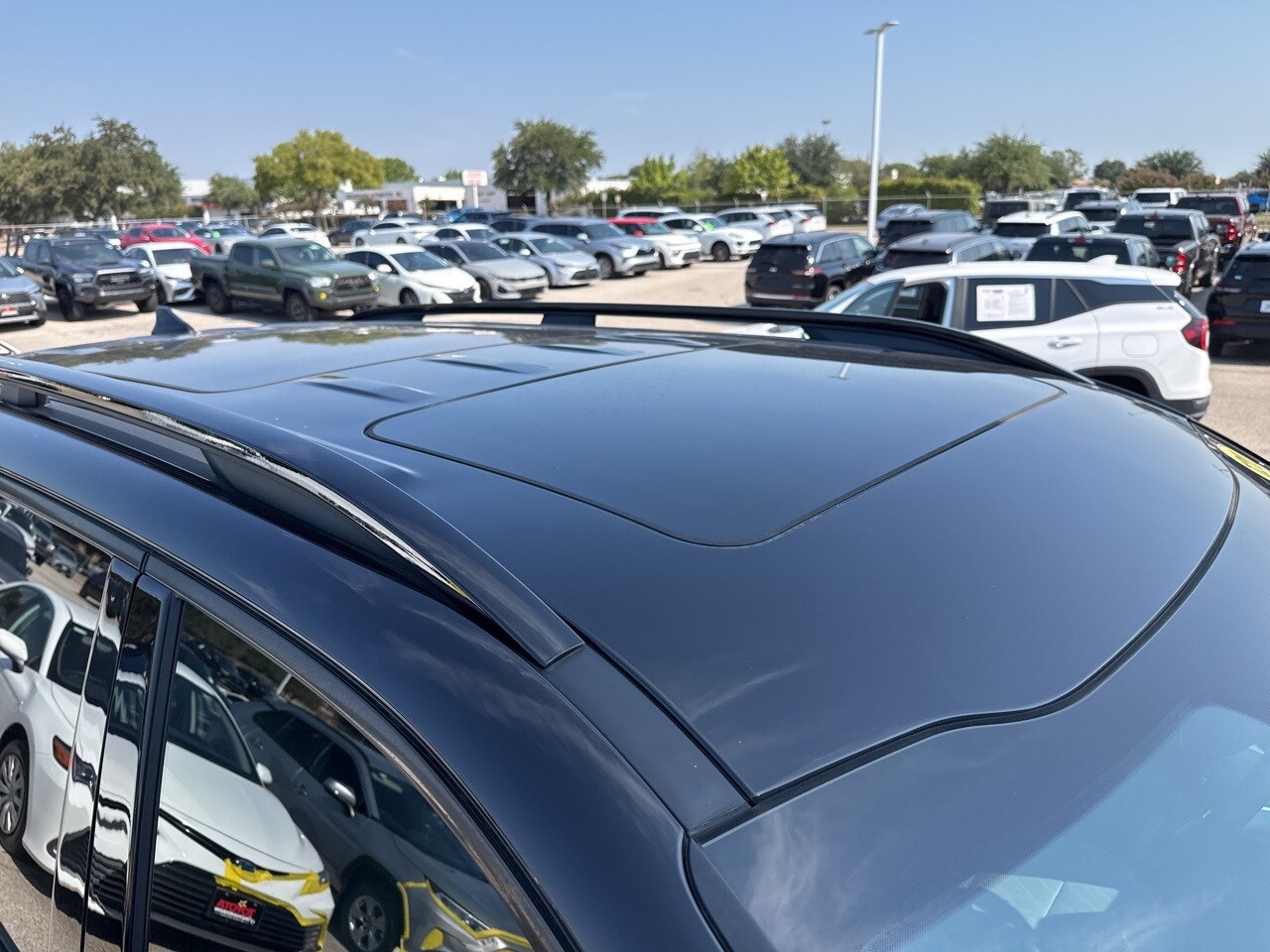 2023 Kia Telluride SX Prestige X-Line photo 2
