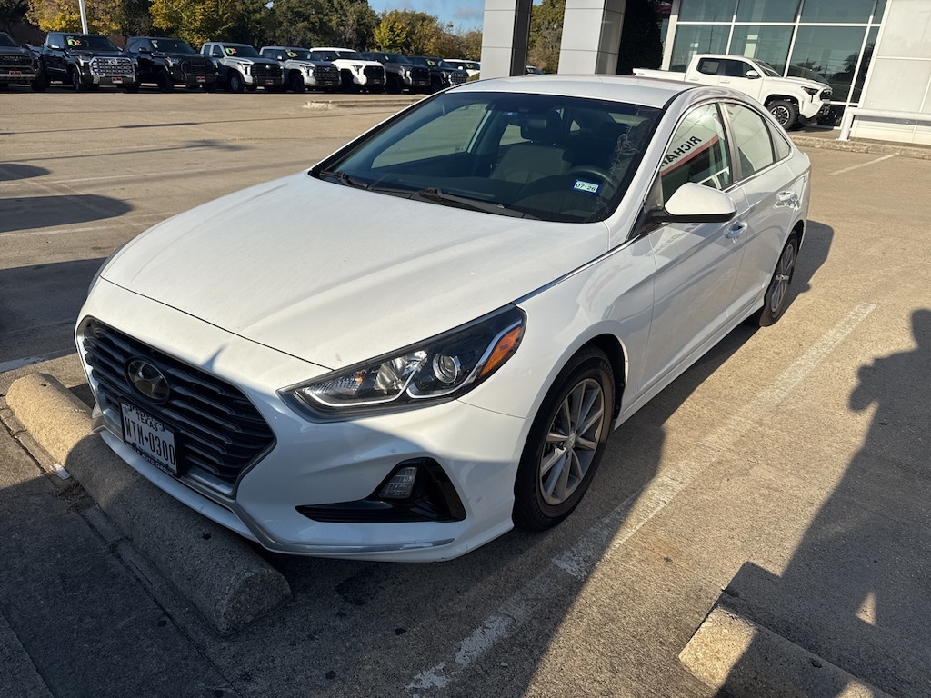Used 2019 Hyundai Sonata SE w/16-Inch x 6.5J Aluminum Alloy Wheels Sedan