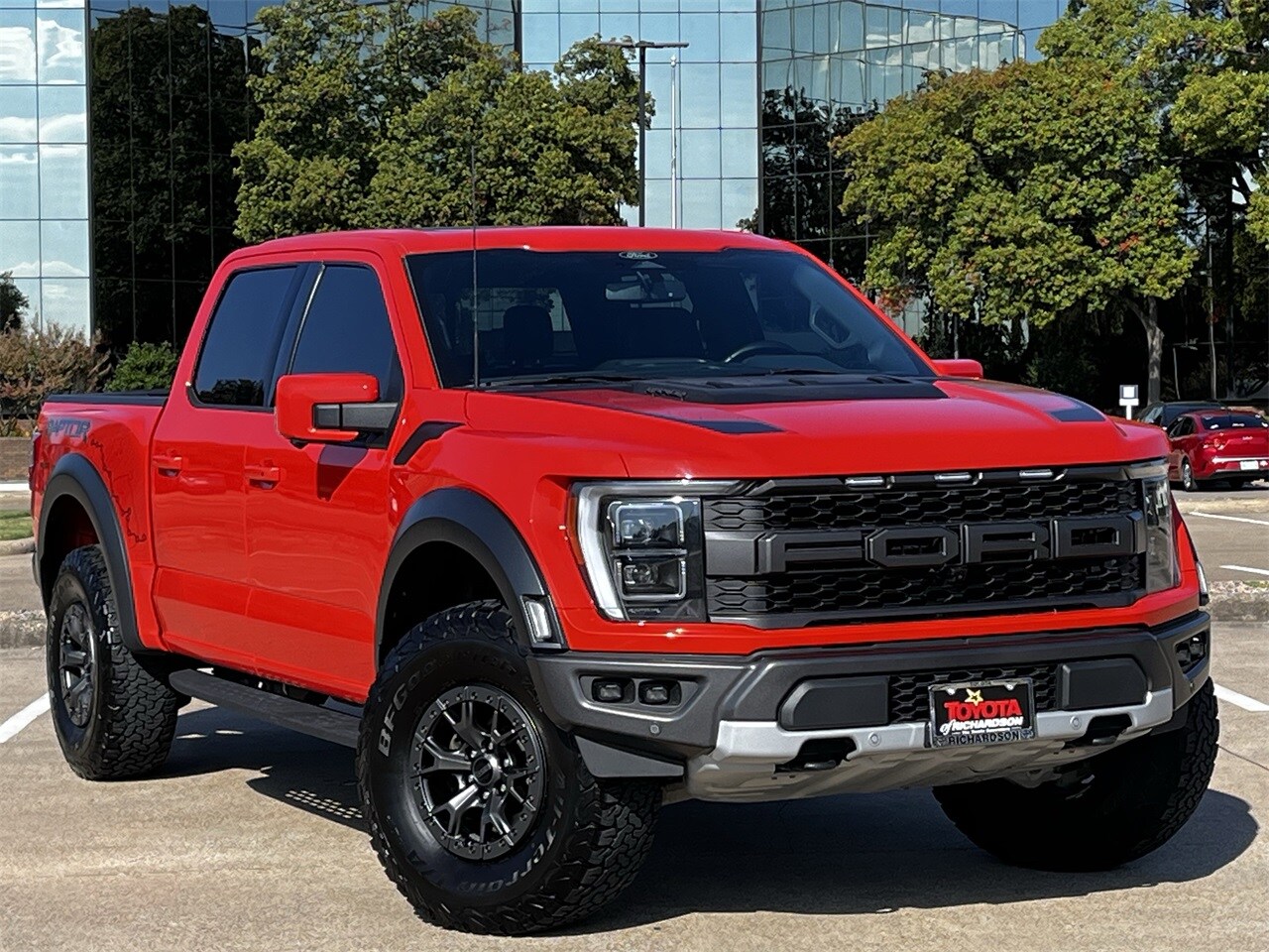 2021 Ford F-150 Raptor photo 2