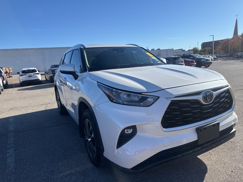 Used 2020 Toyota Highlander XLE SUV