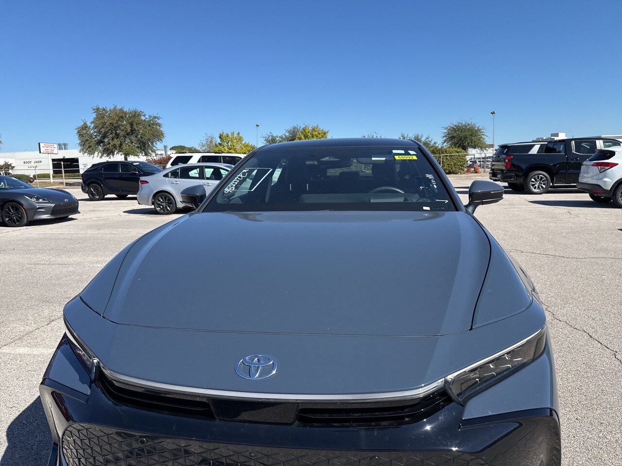 2025 Toyota Crown Platinum photo 2