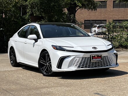 2025 Toyota Camry XSE Premium w/Panoramic Glass Roof Sedan