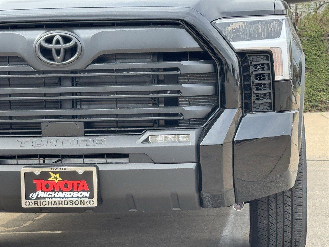 2026 Toyota Tundra SR5 - Photo 8