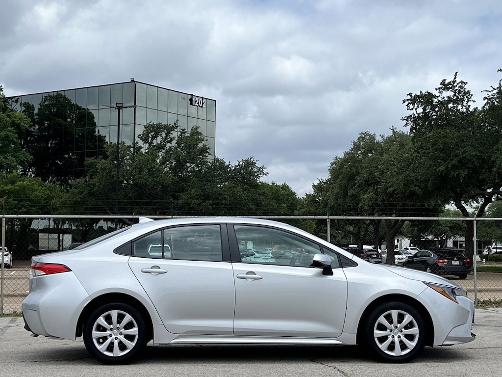 Used 2024 Toyota Corolla LE w/Radio: 8-Inch Toyota Audio Multimedia Sedan