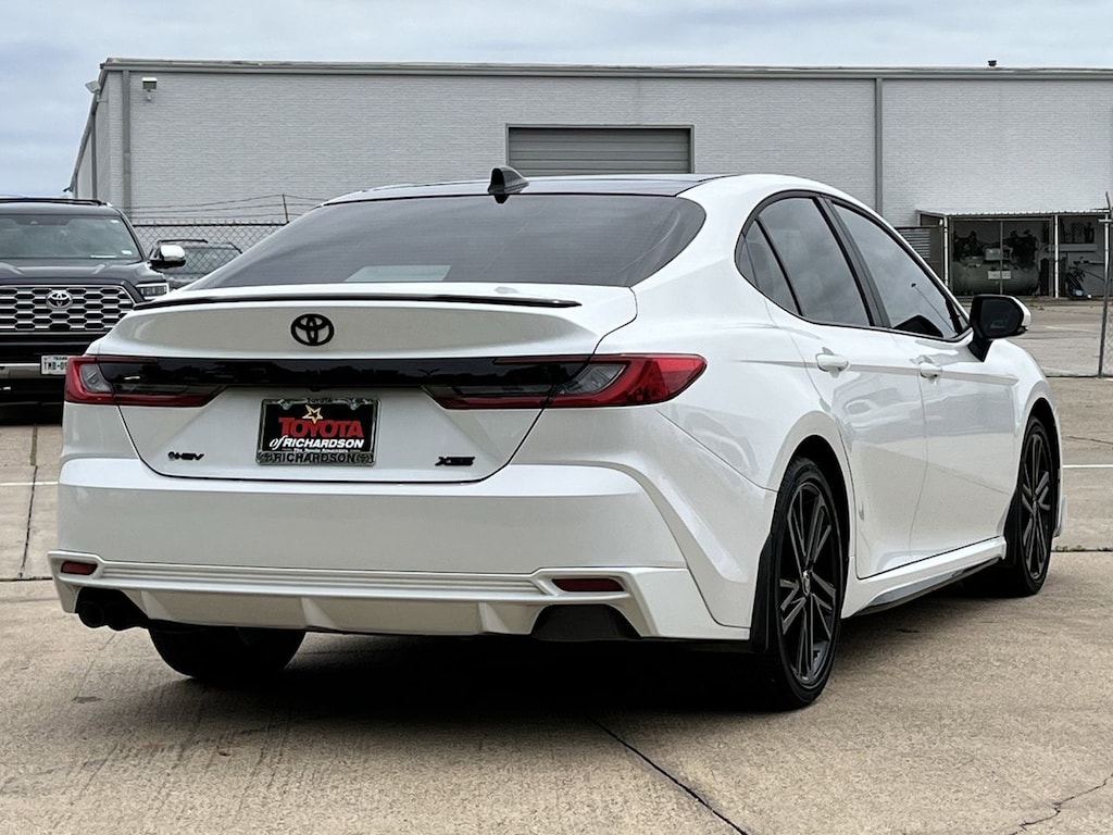 Used 2026 Toyota Camry XSE Premium w/Red Interior/Navigation/Pano-Roof Sedan