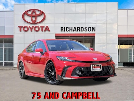 2025 Toyota Camry SE w/Softex & Fabric Seat Trim/18-in Alloy Sedan