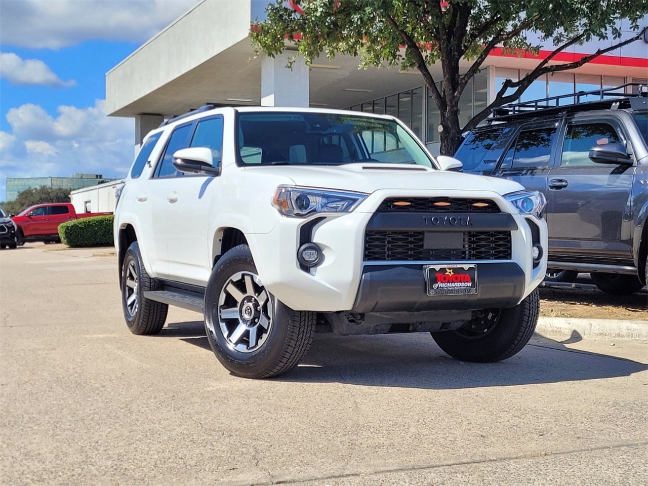 Used 2022 Toyota 4Runner TRD Off-Road Premium with VIN JTERU5JR8N6018008 for sale in Richardson, TX