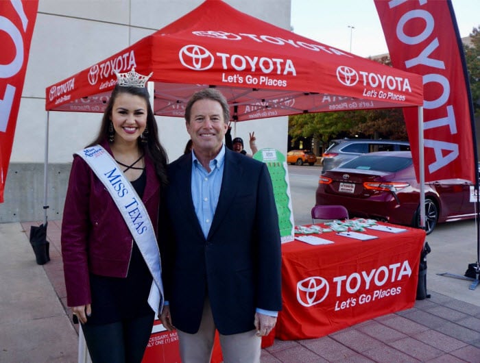 Toyota of Richardson at Gobble Hobble Fun Run
