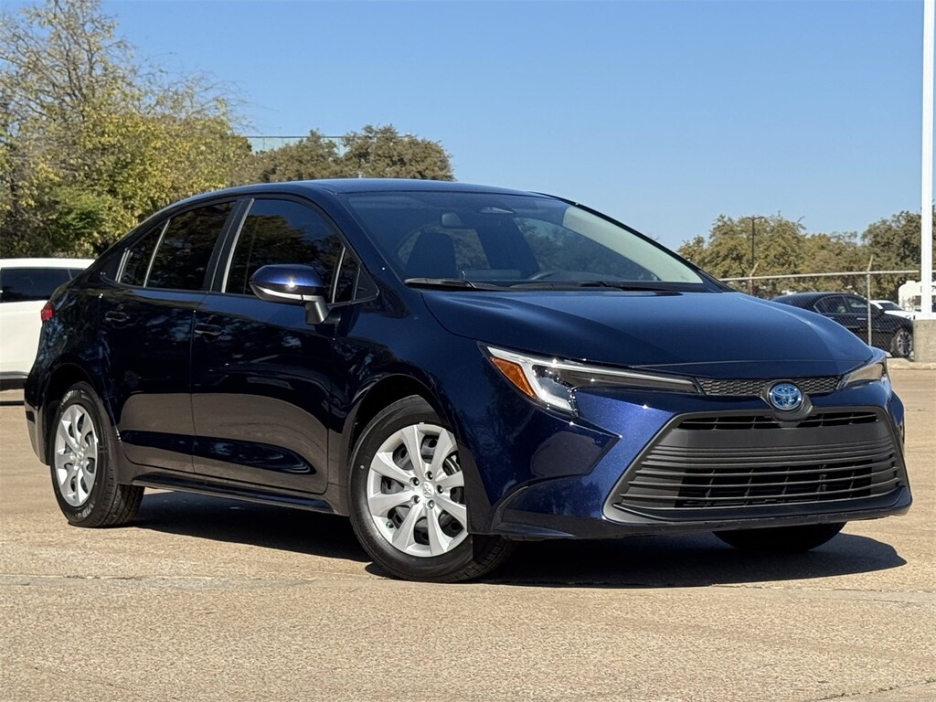 Used 2025 Toyota Corolla Hybrid LE w/8-Inch Toyota Audio Multimedia Sedan