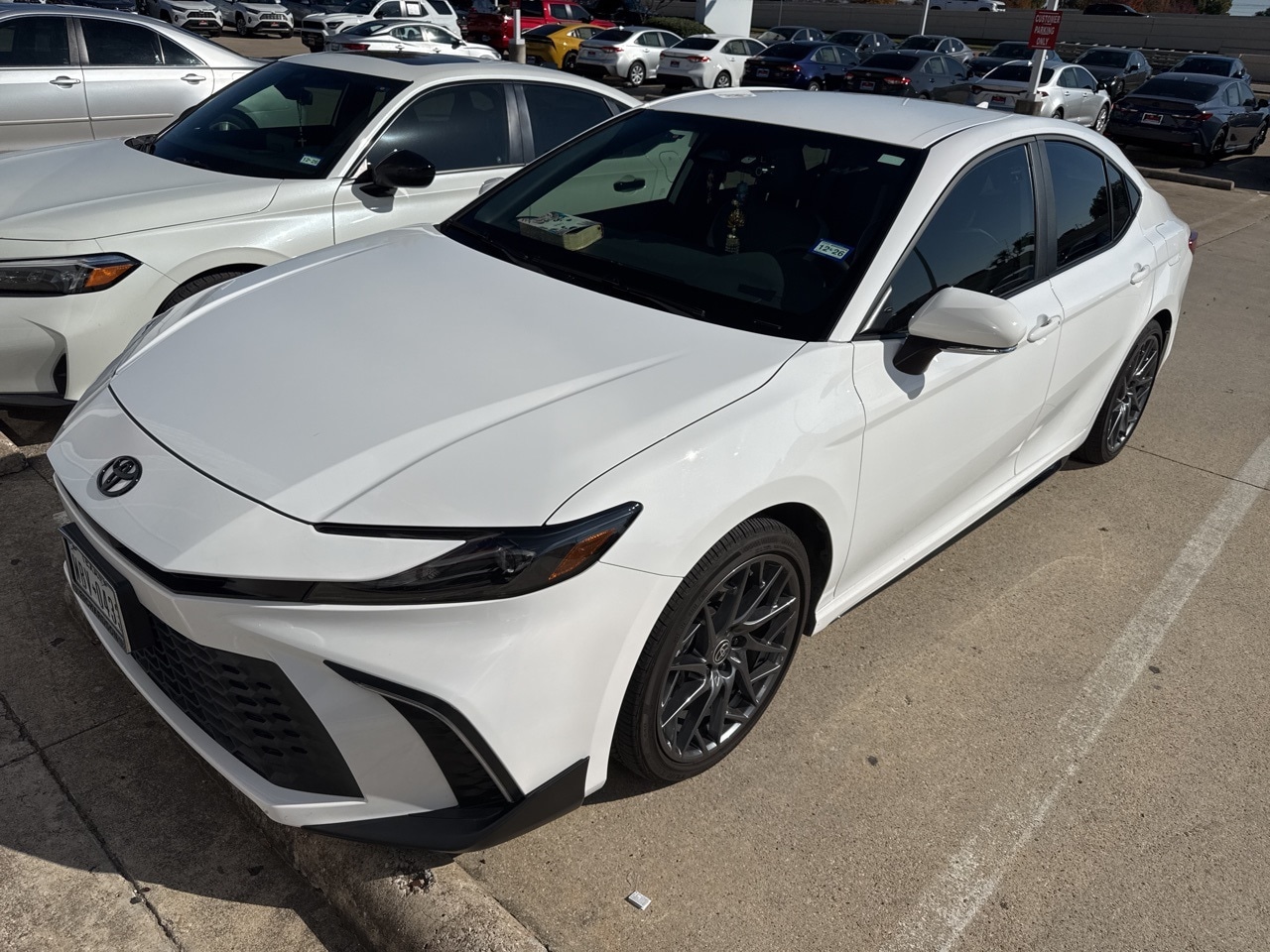 2025 Toyota Camry SE