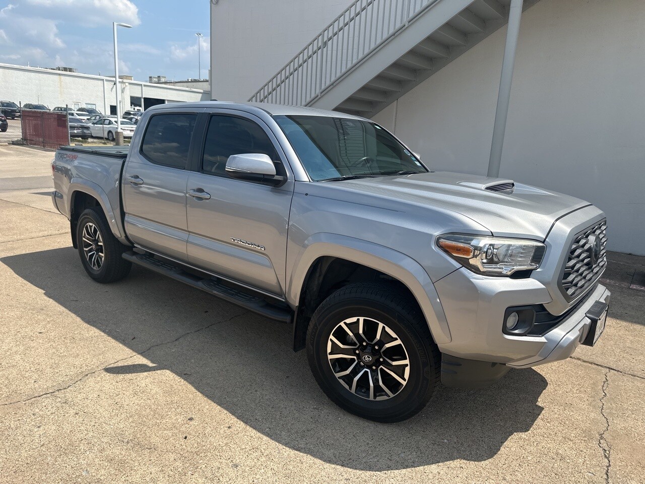2020 Toyota Tacoma TRD Sport V6 photo 2