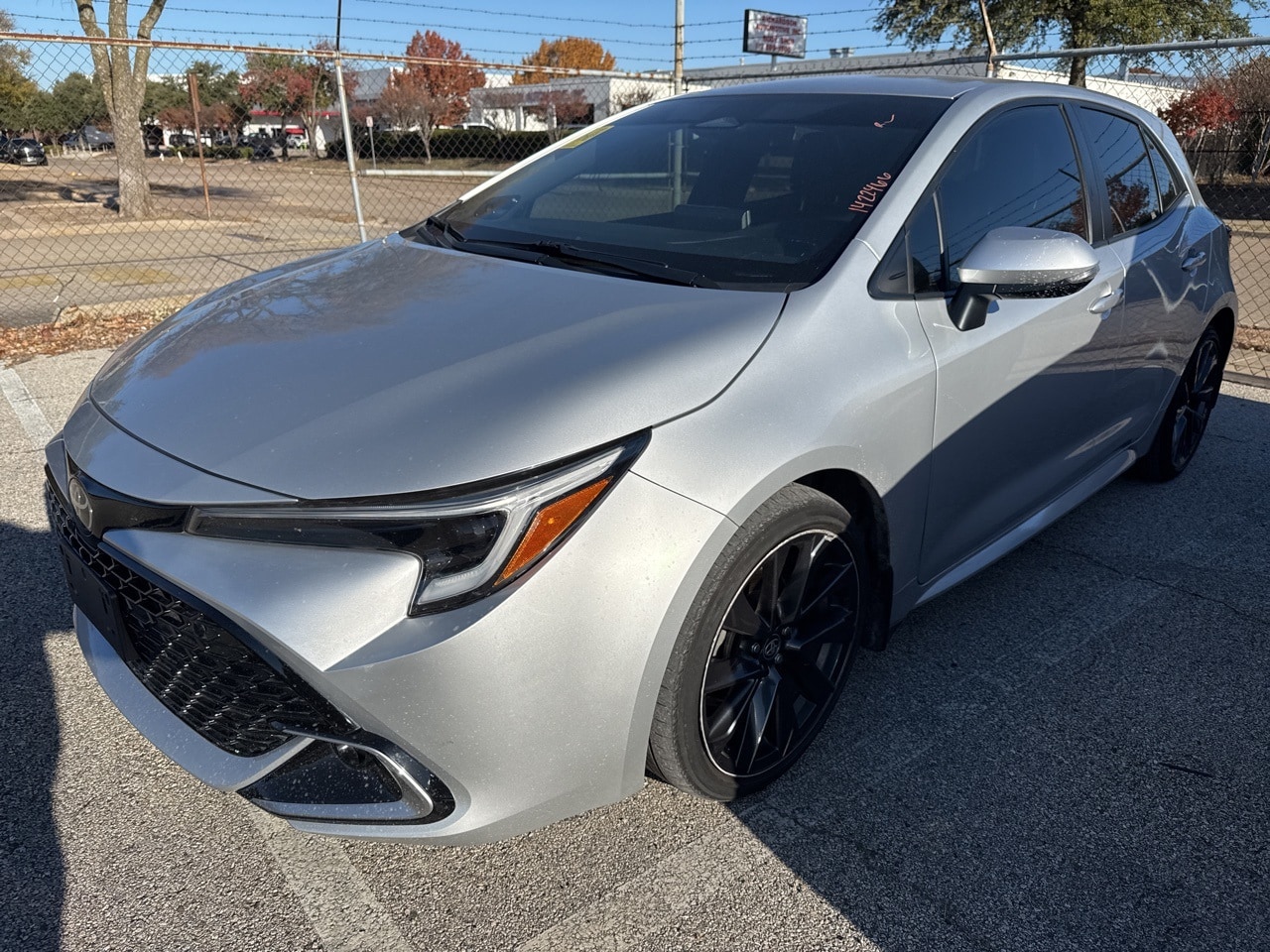 2023 Toyota Corolla Hatchback XSE's photo