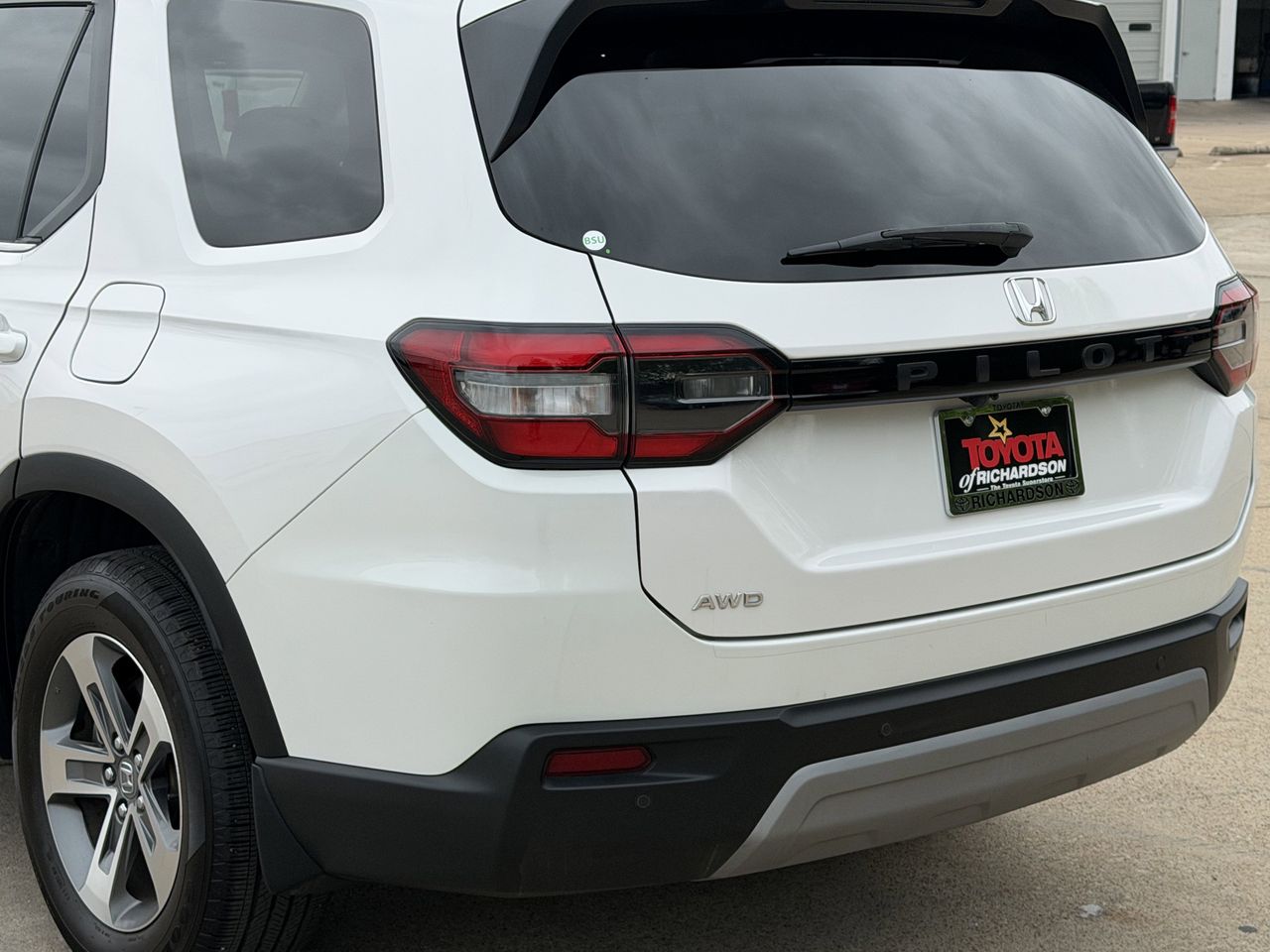 2025 Honda Pilot EX-L - Photo 7