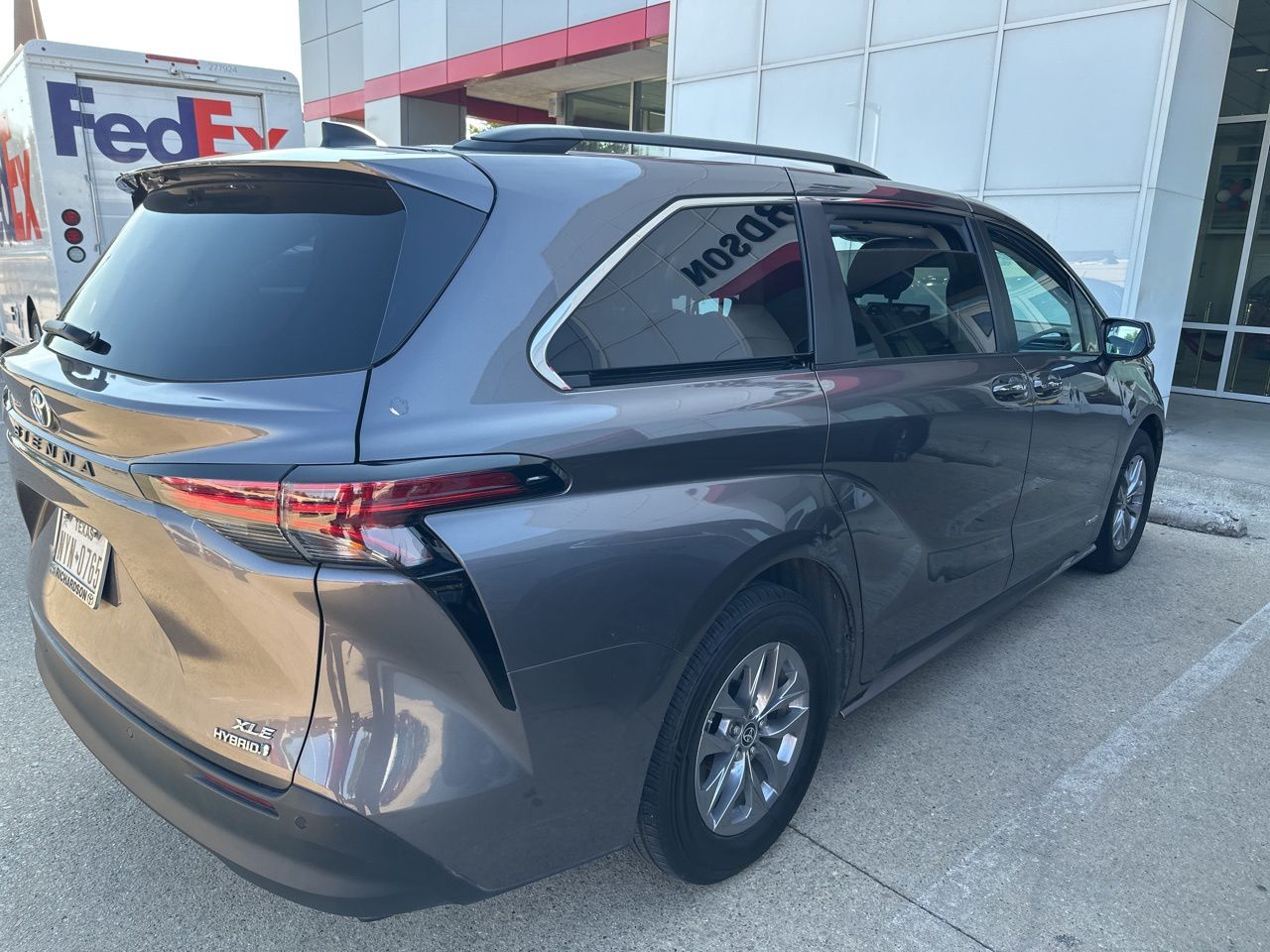 2021 Toyota Sienna's photo