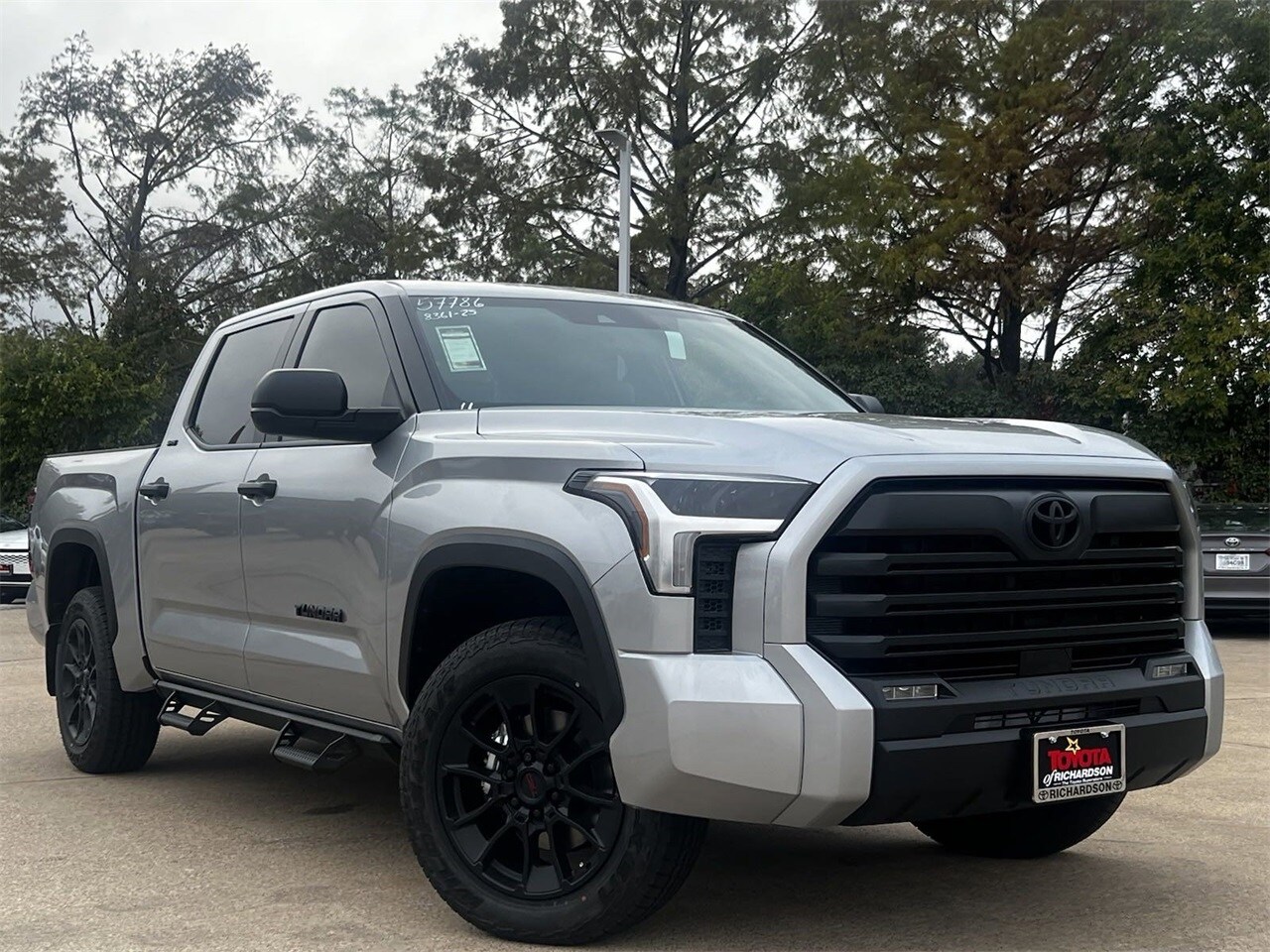 2025 Toyota Tundra SR5 CrewMax photo 2
