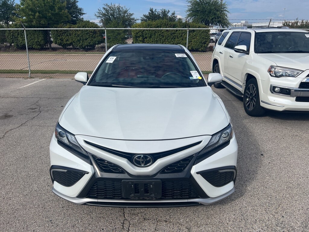 Used 2023 Toyota Camry XSE w/Panoramic Glass Roof/Red Interior Sedan