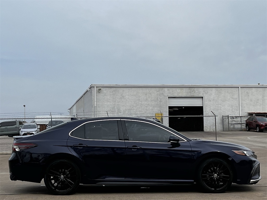 Used 2022 Toyota Camry XSE w/19 Black Machined-Finish Alloy Wheels Sedan
