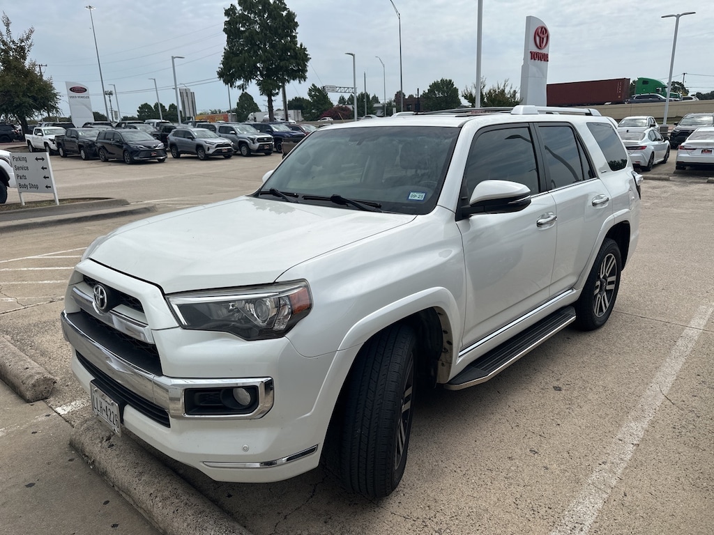 Used 2018 Toyota 4Runner Limited w/3rd-Row Leather-Trimmed Seats SUV