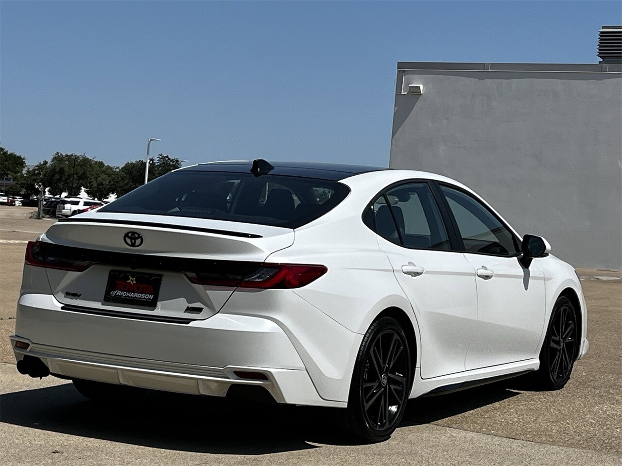 2025 Toyota Camry XSE photo 4