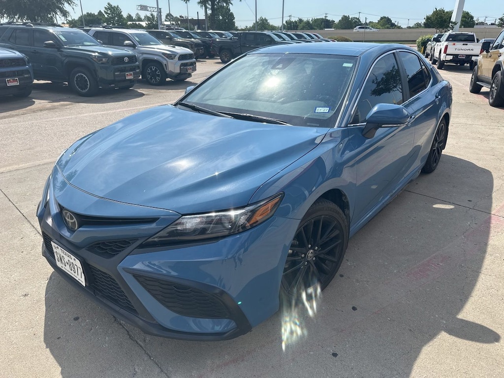 Used 2023 Toyota Camry SE w/Sport Softex Seat Trim/18-in Alloy Sedan