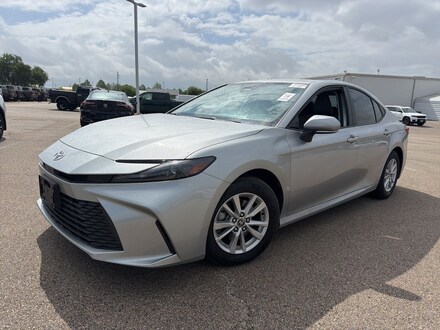 2025 Toyota Camry LE w/Convenience Package/16-Inch Silver-Finished A Sedan