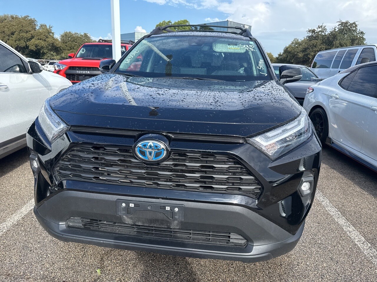 2024 Toyota RAV4 Hybrid photo 2