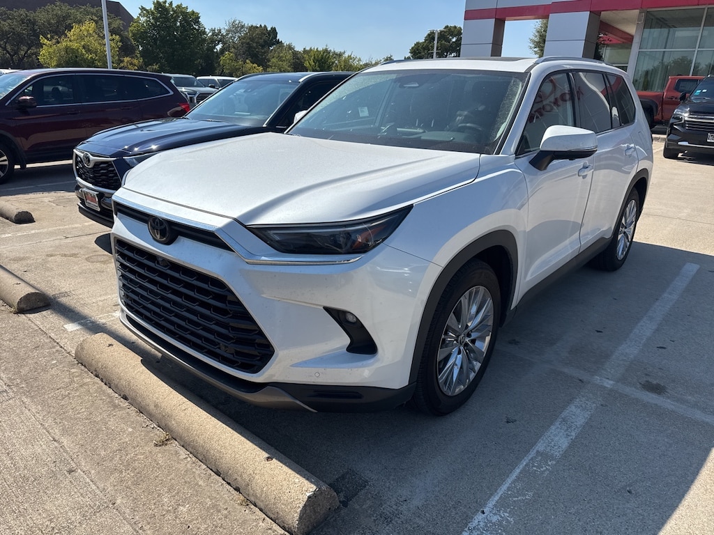 Used 2025 Toyota Grand Highlander Platinum w/20-in Silver Multi-Spoke Alloy SUV