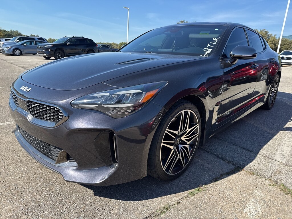 Used 2022 Kia Stinger GT1 w/Navigation/Sunroof/Leather/19-in Alloy Sedan